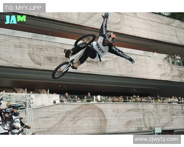 成都极限运动嘉年华滑板队精彩表现与节奏点评分析