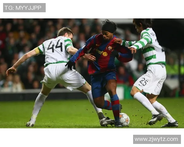 足球明星过人技巧精彩集锦展现球场魅力与风采