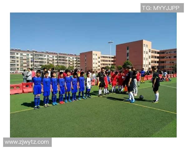 女足球明星的风采素描展现她们在绿茵场上的英姿与魅力 女足球明星的风采素描展现她们在绿茵场上的英姿与魅力